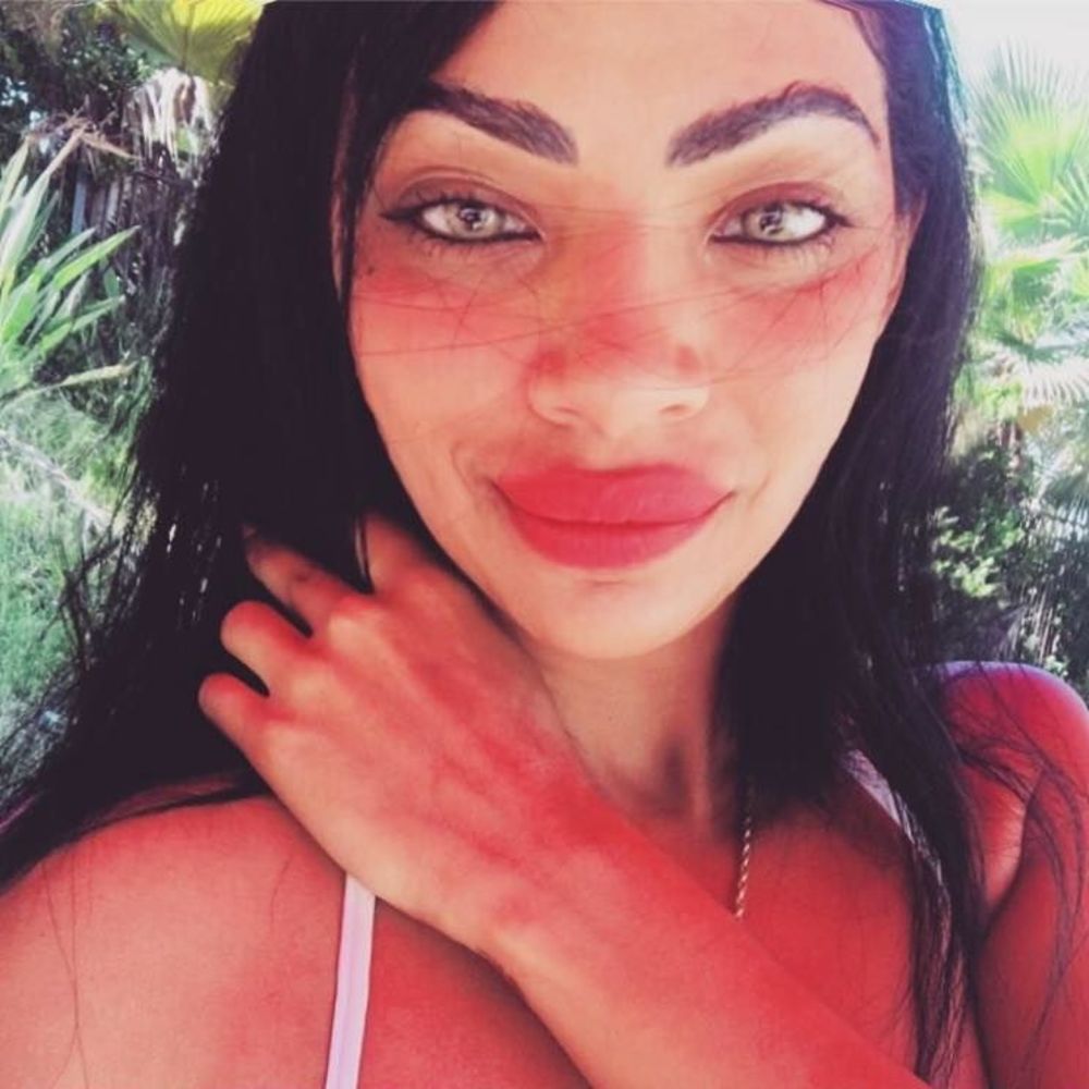 Meet your Posher, Yasmeen